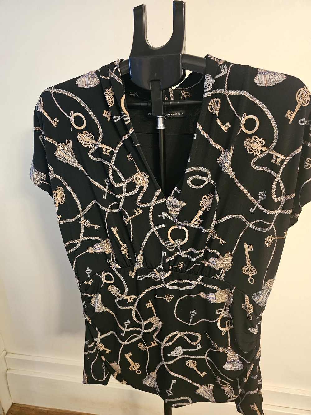 Black & Gold Key-Print V-Neck Women’s Dress